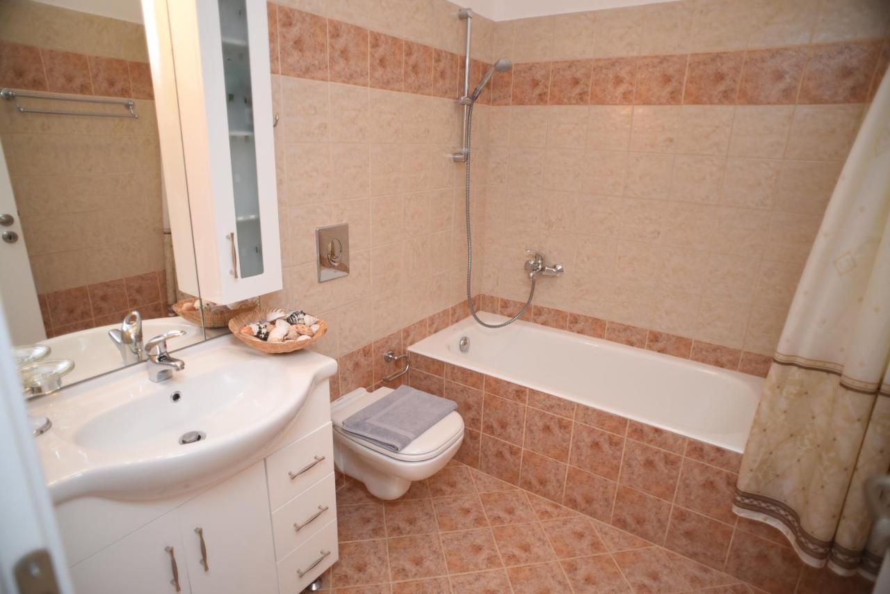Appartement Bernie House 2 à Mélanes Extérieur photo